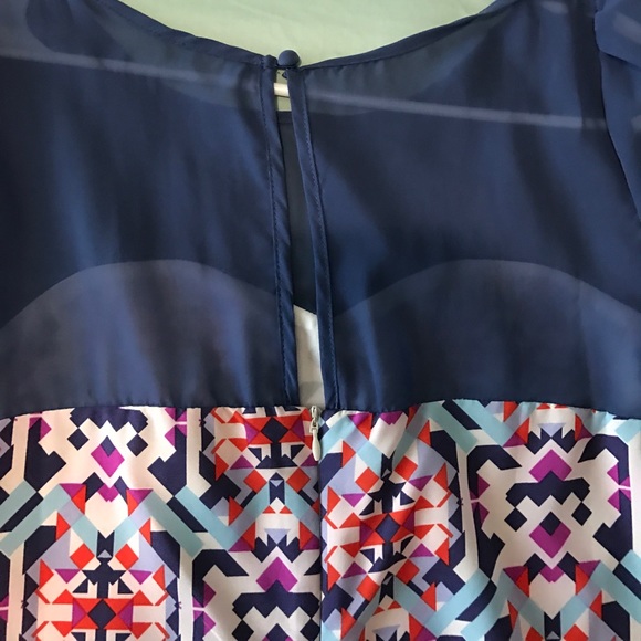 Sheer blue and patterned dress - Picture 4 of 5